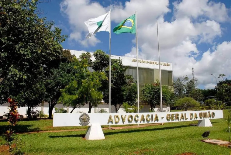 Advocacia-Geral da União publica edital de concurso com 300 vagas para todos os Estados