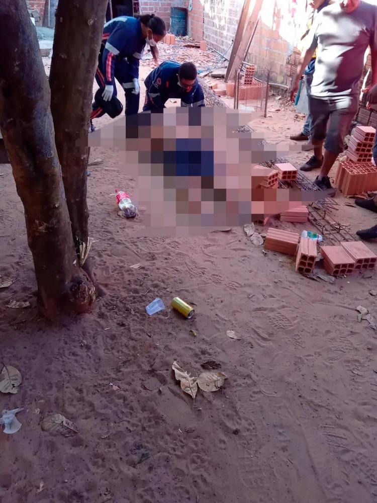 Homem é surpreendido por grupo encapuzado e morre após levar cerca de 10 tiros em Araguaína