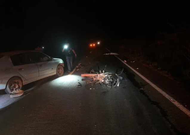 Mulher morre em acidente entre motocicleta e carro na TO-010
