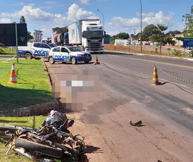 Motociclista morre após ser atingido por caminhão na BR-226; motorista não prestou socorro