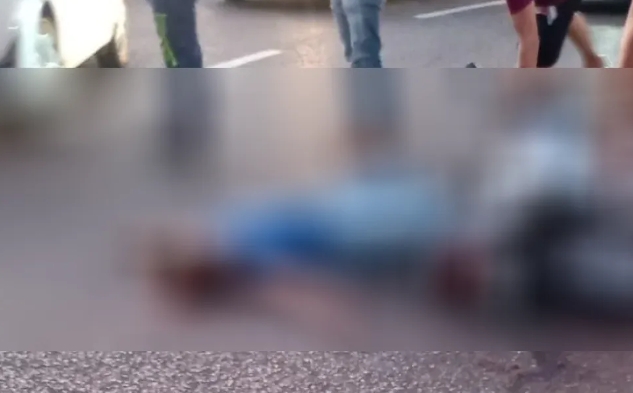 Jovem de 26 anos morre após batida entre moto e caminhão em rotatória